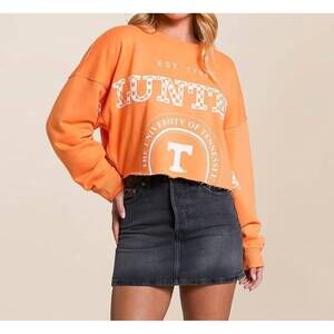 NEW GAMEDAY SOCIAL tennessee phipps split cropped long sleeve top in sherbert